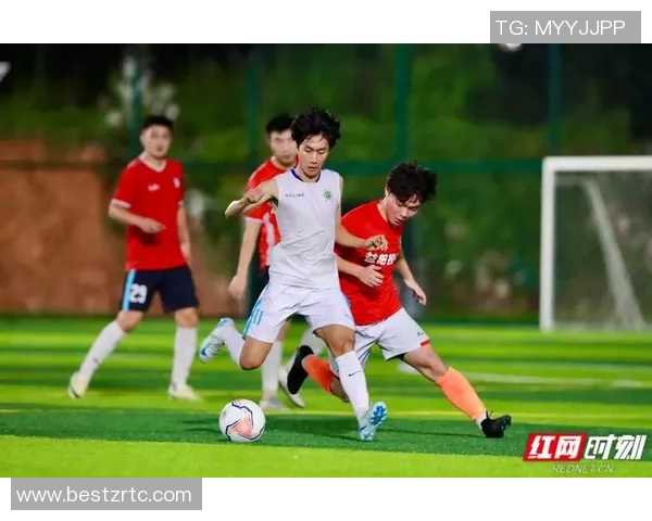 足球明星之间的友谊与合作究竟有多深厚你知道吗 足球明星之间的友谊与合作究竟有多深厚你知道吗