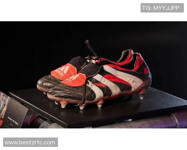 黑色足球鞋助力足球明星展现场上风采与实力的完美结合