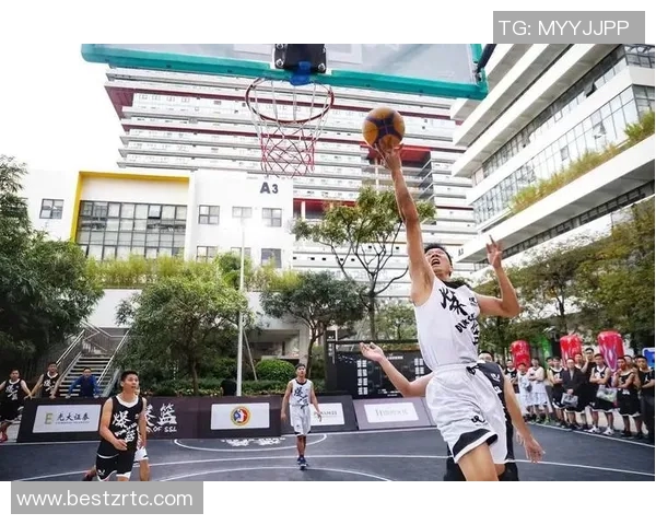 明星们街头篮球恶搞大赛趣味瞬间尽显搞笑风采 明星们街头篮球恶搞大赛趣味瞬间尽显搞笑风采